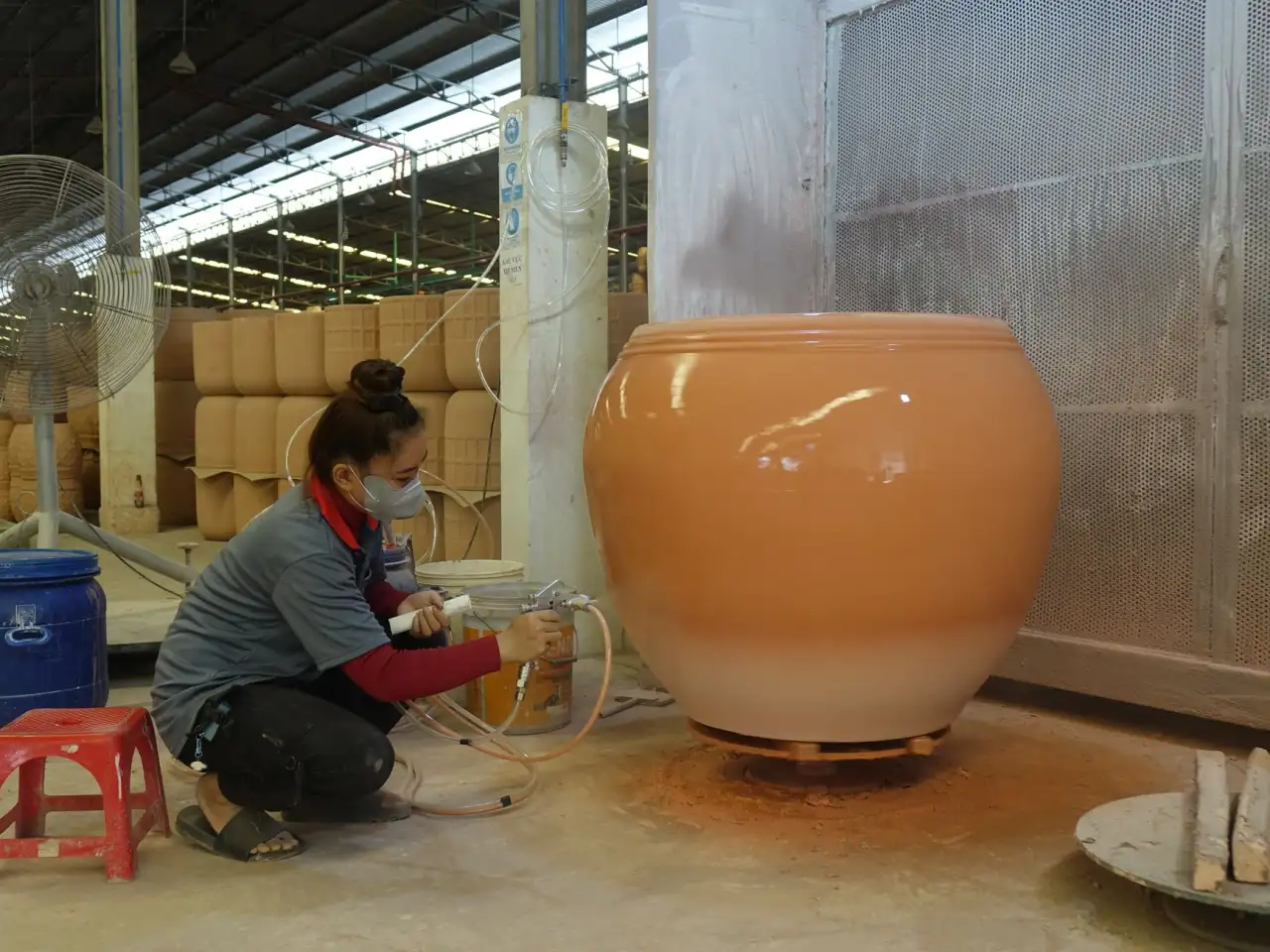 2025车载影像技术趋势：流媒体后视镜与高清记录仪融合发展解析